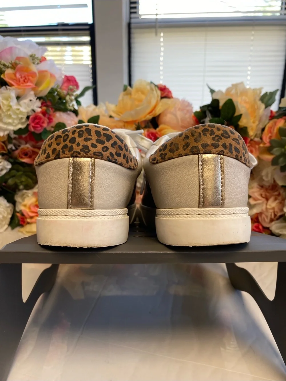 art class™ Leopard Star Court Sneakers White Girls Size 5